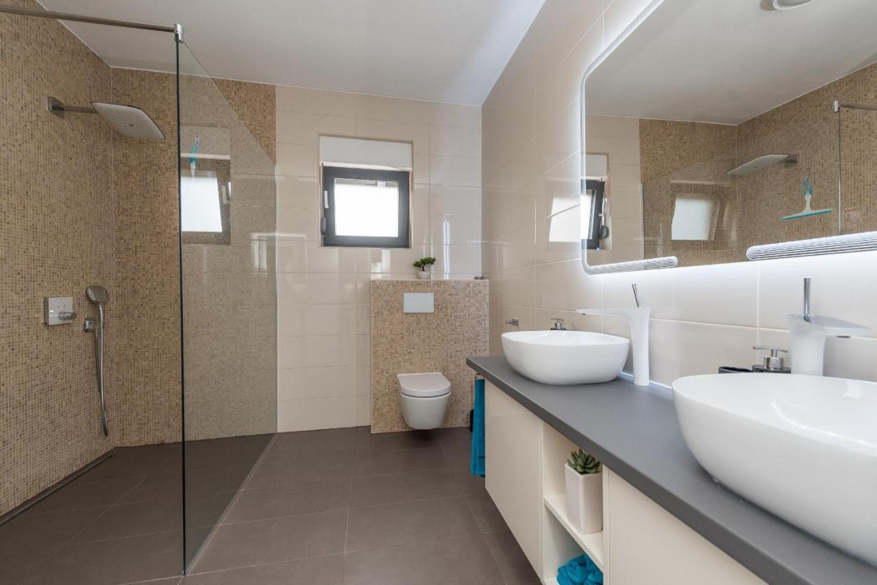 Nika Zadarvillas * Zadar